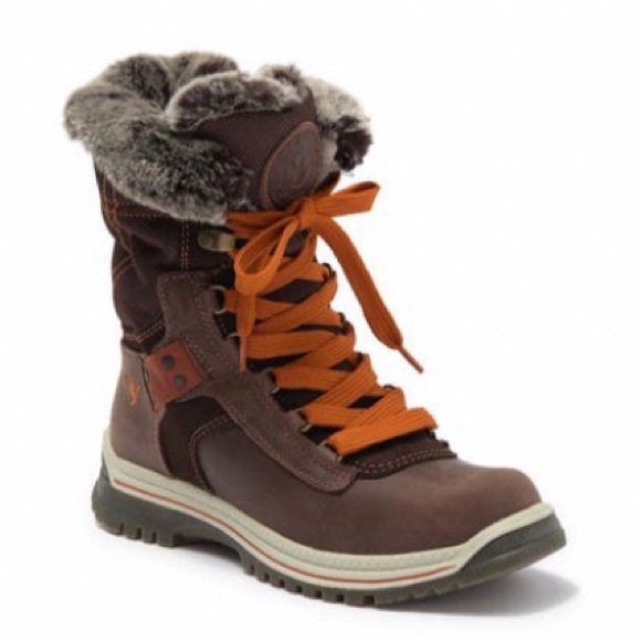SANTANA CANADA Faux Fur Lined Weatherproof  Winter Boot - Picture 1 of 14
